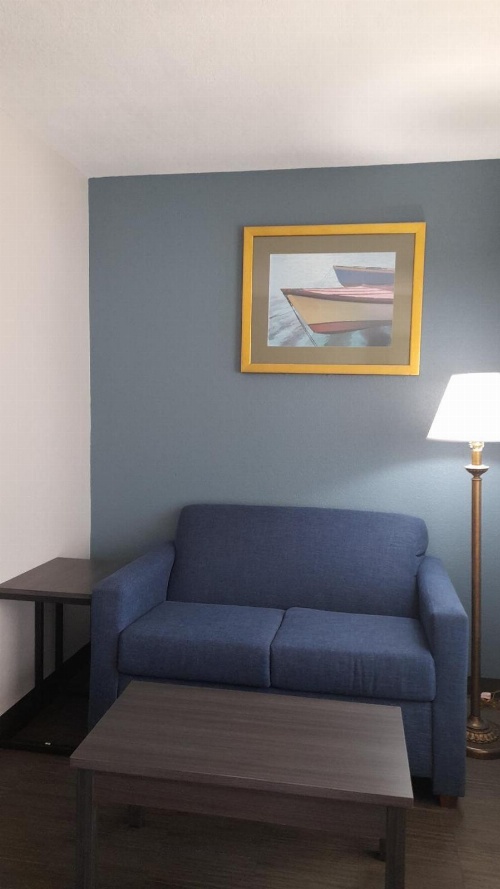 Super 8 by Wyndham Dania/Fort Lauderdale Arpt image 2
